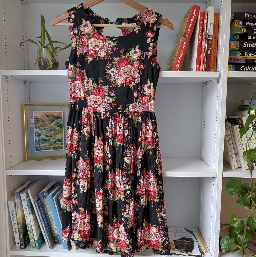 Collins Mini Dress Floral Sleeveless Romantic Black Pink Size Medium Twee